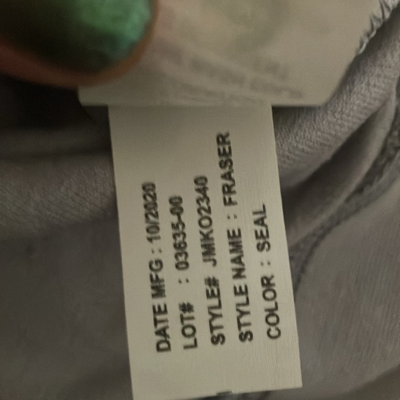 New- johnnie-O 1/4 Zip Pullover- Seal - Picture 5 of 7